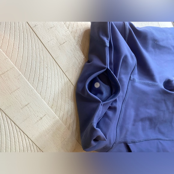 LIMITED ADDITION LULULEMON LEGGINGS!! - Picture 5 of 12